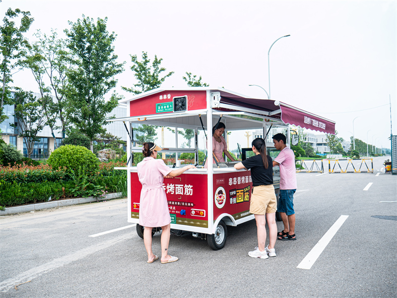 移動(dòng)餐車